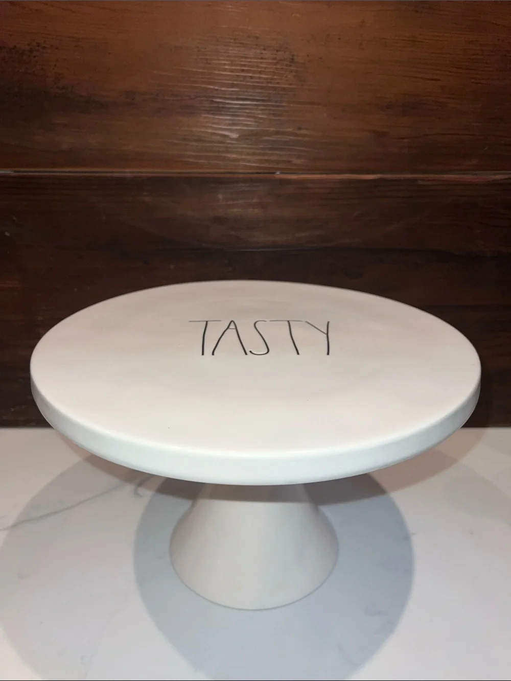 🔥‼️Rae Dunn White Ceramic Cake Stand with 'TASTY' Lettering‼️🔥